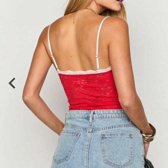 Beginning Boutique Libby Red Lace Crop Top - Picture 4 of 5